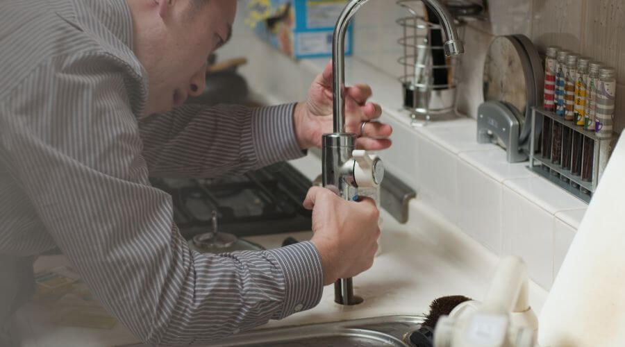 Professional expert plumbing services in Elwood, IN